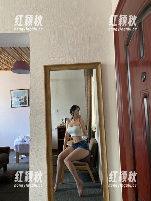 微密圈 - 有种娇俏叫Cool文茜，看看这个凳子上高清合集，你绝对想追！