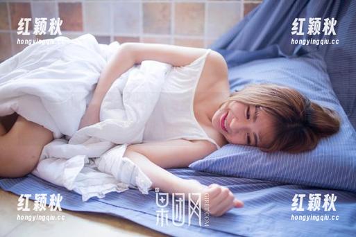 GIRLT果团网-妲己_Toxic GIRLT果团网 - 妲己_Toxic与她的白衬衫:一个神秘的美图合集,适合所有喜欢清新风格的人!