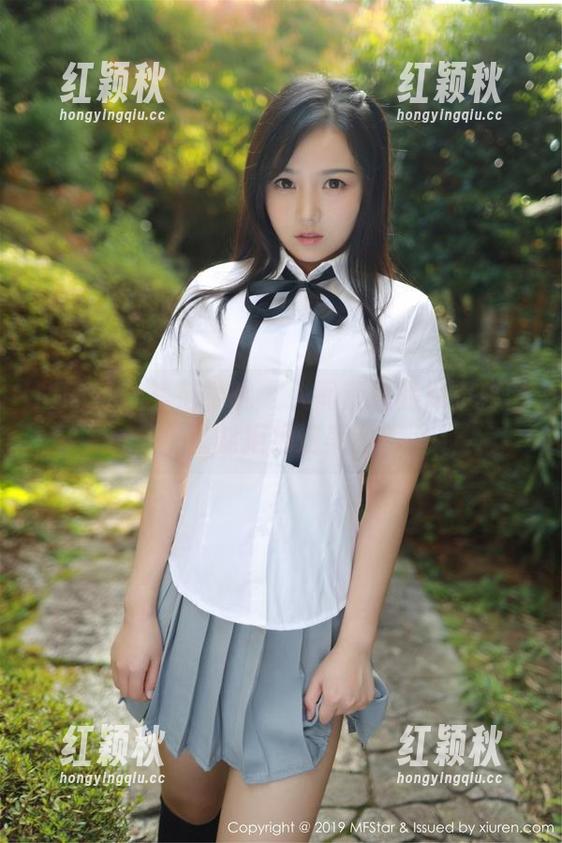 MFStar模范学院-人间荒糖 MFStar模范学院 - 人间荒糖的裸足秘密:谁能拒绝这美图?
