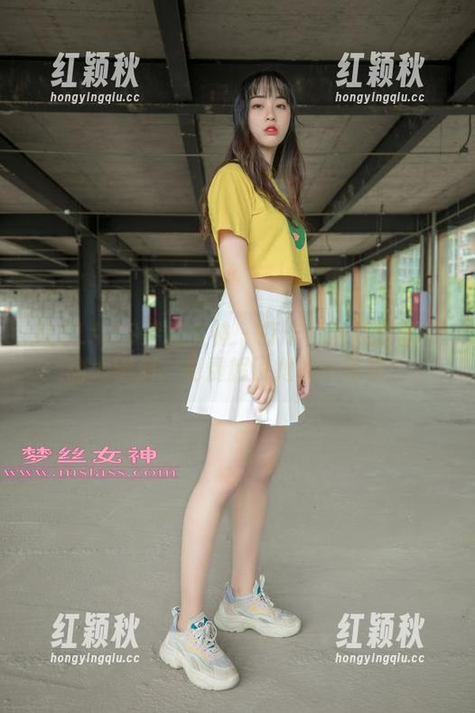 MSLASS梦丝女神-诗琪 MSLASS梦丝女神 - 打卡!诗琪的懂事甜心图册,免费解锁她的小秘密!