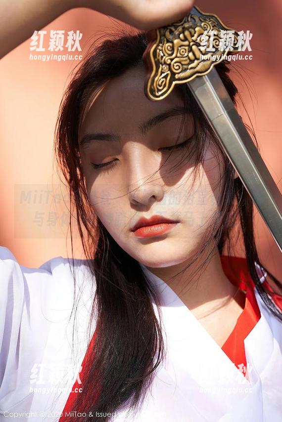 MiiTao蜜桃社 - 豆瓣酱的浴室合集：水与身体的微妙暗涌，下载马上开启！