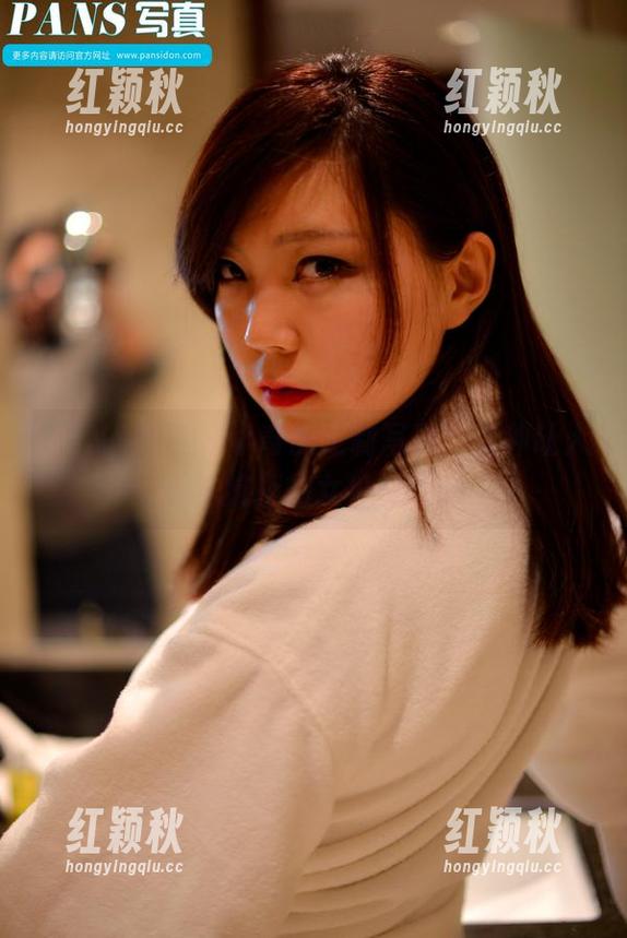 PANS写真-小奇 PANS写真 - 小奇的定制写真,有种让人无法抗拒的女神气场。