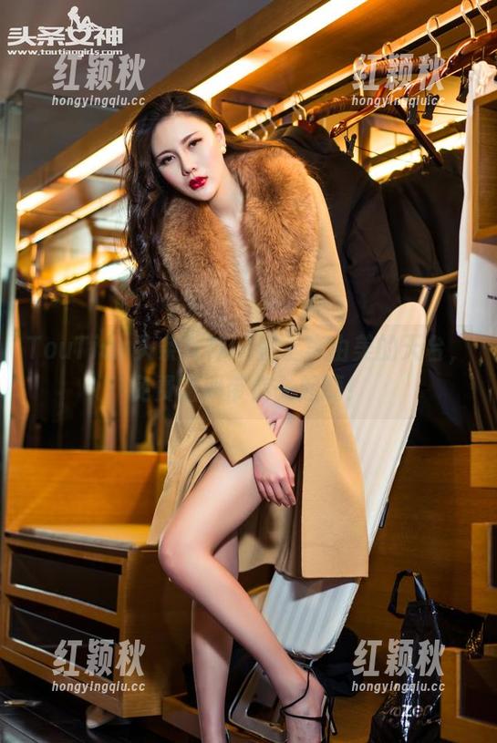 TouTiao头条女神-李由美 TouTiao头条女神 - 登上李由美的天台,免费图册带你一起嗨!