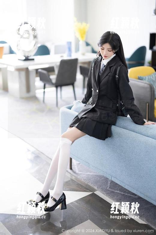 XIAOYU语画界 - 黑色诱惑：程程程的写真图集，光影交错，感觉自己也变得神秘起来。