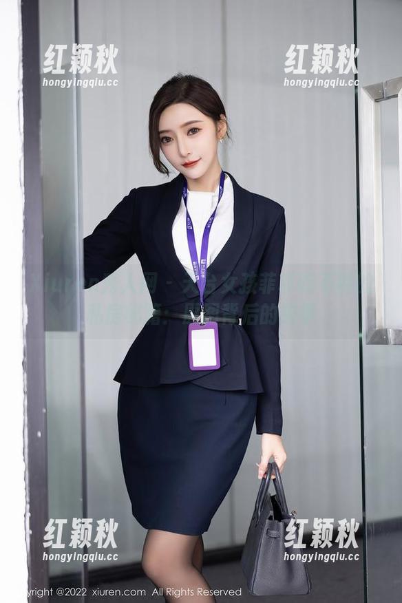 Xiuren秀人网-菲菲吃不胖 Xiuren秀人网 - 天台女孩菲菲吃不胖的私房秘籍:原图背后的故事