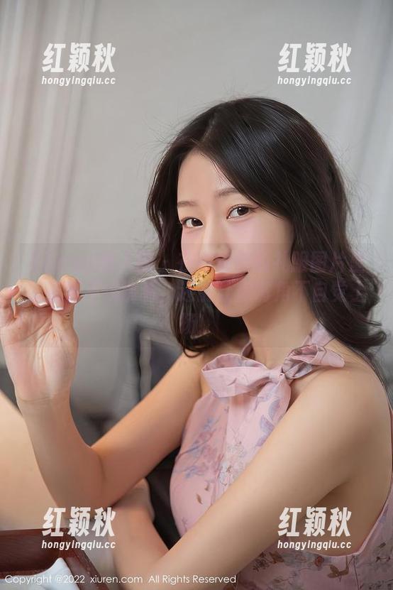 Xiuren秀人网-陈怡曼 Xiuren秀人网 - 在陈怡曼的礼服图片里,资源不仅能看,还能让你嘴角不自觉上扬!