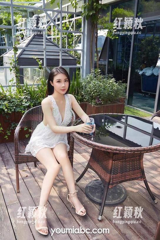 YouMi尤蜜荟-张茜茹 YouMi尤蜜荟 - 张茜茹的紫色迷情写真,精致得让人怀疑人生,精选一波!