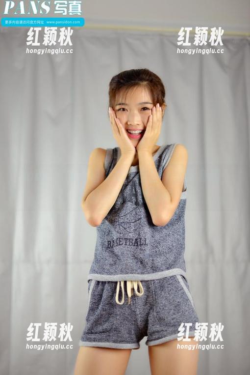 pans-雨涵 pans - 当雨涵以修女自居:精选套图,信仰与自由的边界