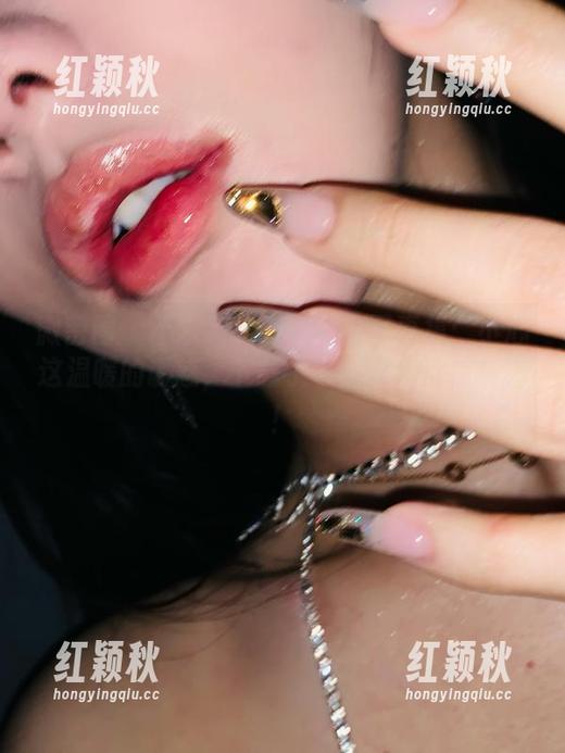 微密圈 - 不爱笑的赛琳毛衣写真集：小心这温暖的诱惑，下载了可别怪我没提醒你！
