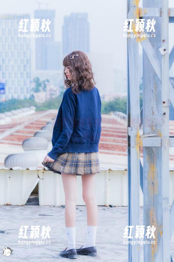 兔玩映画：想要定制写真，长腿姐姐的COS让你心动!
