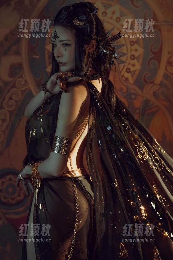 夏小秋秋秋 每次观看夏小秋秋秋的黑白作品,脑海都出现了一部部故事,太有趣了。
