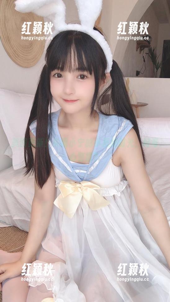 失眠小宁 美图更新!失眠小宁的小恶魔时光,好奇心警报?