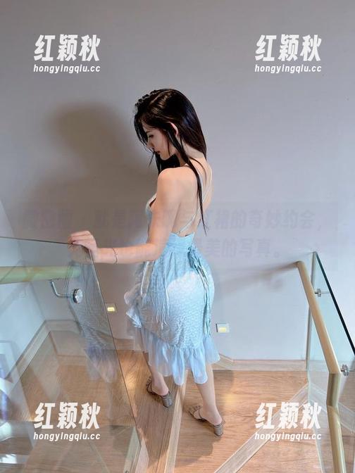 就是阿朱啊 微密圈 - 就是阿朱啊与红裙的奇妙约会,无圣光也能演绎最美的写真。