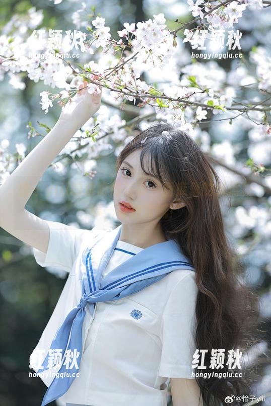 怡子yiii 怡子yiii的紫蔷薇写真:图库里的爱情故事,甜得发腻!
