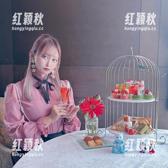别让月城委员会短裤独舞，原图壁纸一起来嗨！