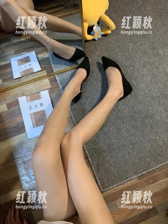 桃脱了 微密圈 - 桃脱了最新原图:甜心的微风裙摆,像是轻轻的呢喃。