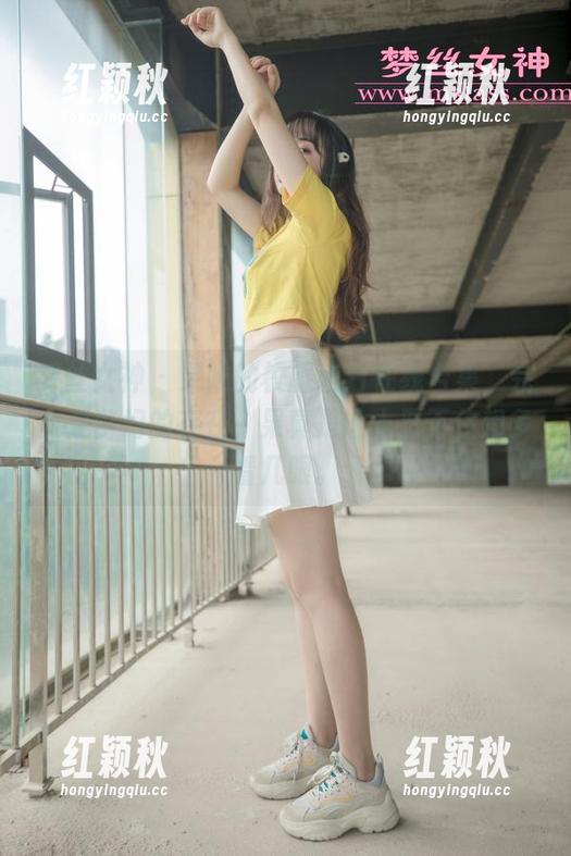 梦丝女神-灵唯 梦丝女神 - 灵唯的校服纯白在线合集,完全是梦幻的存在,果真是让人忍不住想多看几眼。