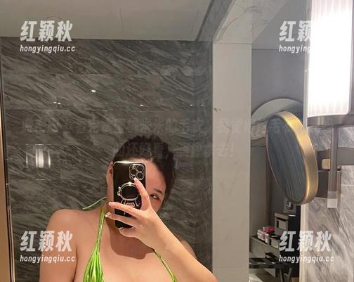 水蜜桃米米 微密圈 - 看完水蜜桃米米的毛衣,我觉得这毛衣比我妈的还好看,资源拿去!