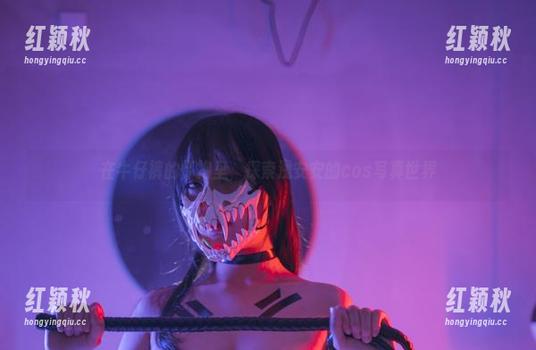 浅安安 在牛仔裤的怀抱里,探索浅安安的cos写真世界