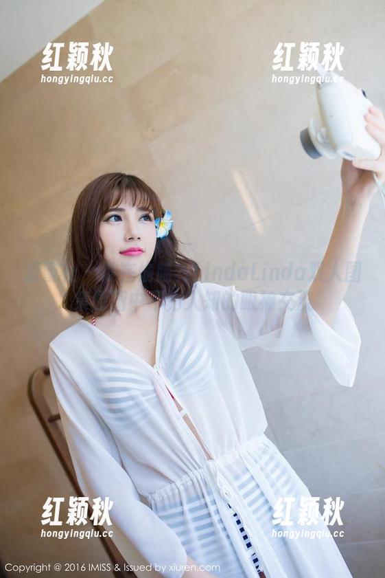 爱蜜社-LindaLinda 爱蜜社 - 谁在偷瞄?LindaLinda双人图集原图中不为人知的眼神交流