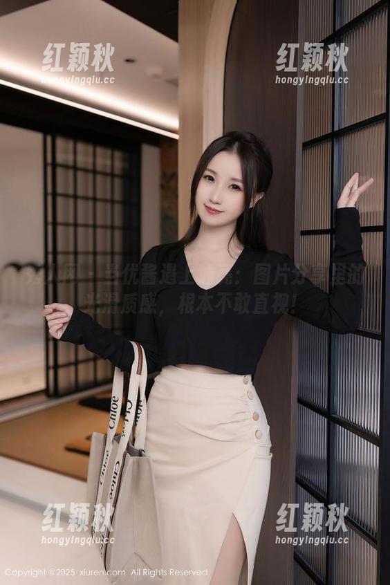 秀人网 - 当优酱遇上油亮：图片分享里的光滑质感，根本不敢直视！