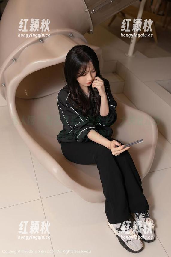 秀人网-大美妞儿 秀人网 - 在无圣光的舞台上,大美妞儿的圣诞独白美图!