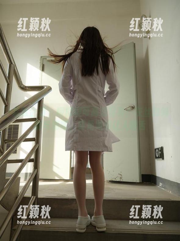 紧急企划-樱樱樱可 紧急企划 - 樱樱樱可高清写真:灰丝的绮丽与细腻,真是美得让人咂舌