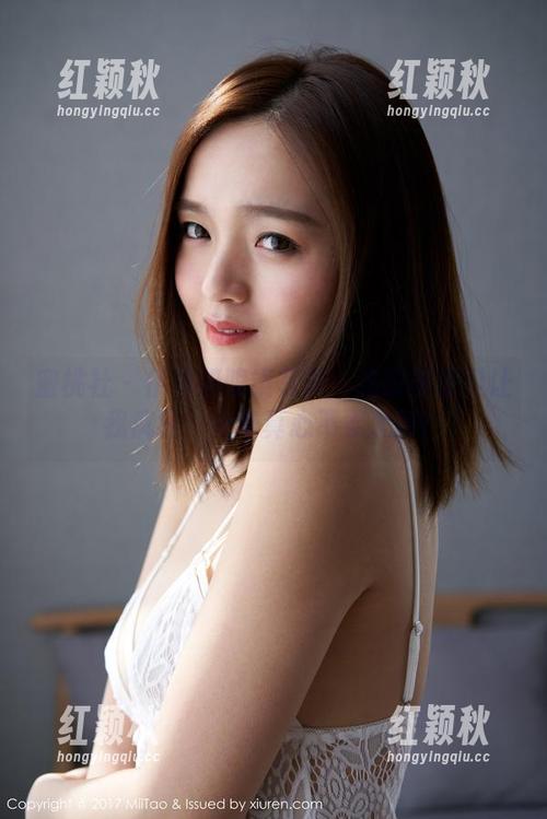 蜜桃社-伊素妍 蜜桃社 - 伊素妍眼镜写真:这眼镜是要让我疯狂,合集真心不要太好!