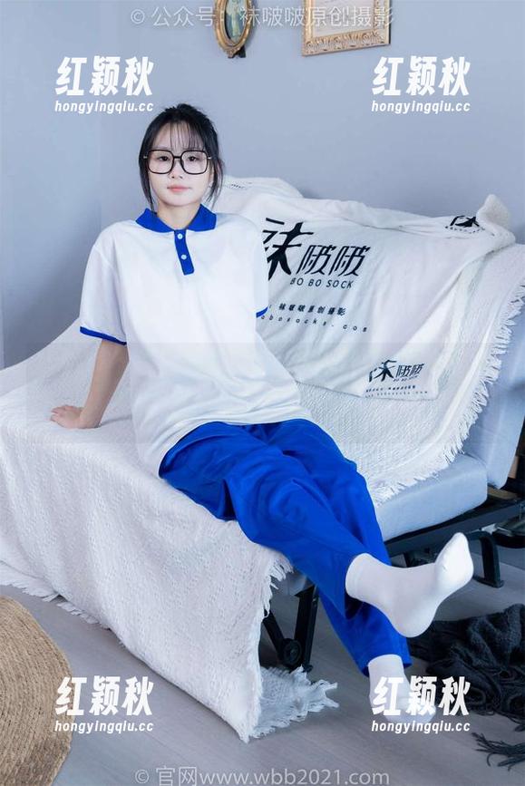 袜啵啵-苏苏 袜啵啵 - 透过肉丝找到真我:苏苏原图写真,来一场视觉的邂逅