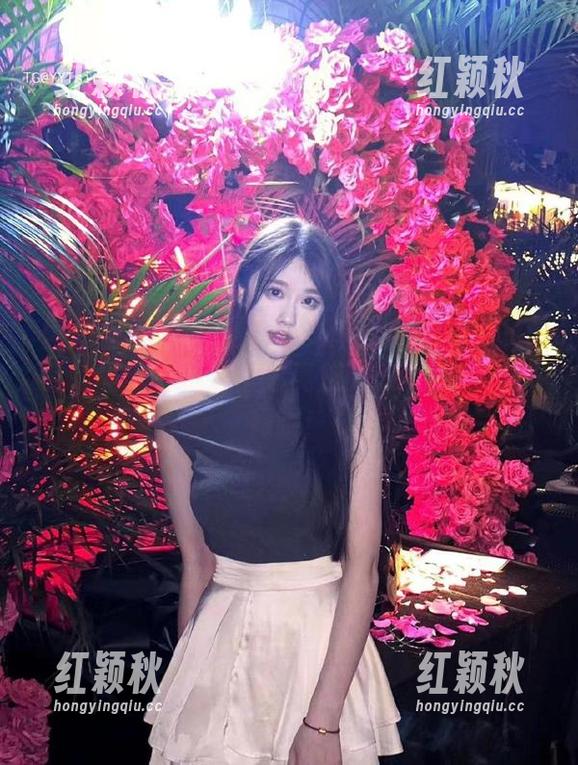 微密圈 - 不看会后悔！轩子巨2兔的酒红色作品，免费送上迷离魅力的视角，快来偷瞄！
