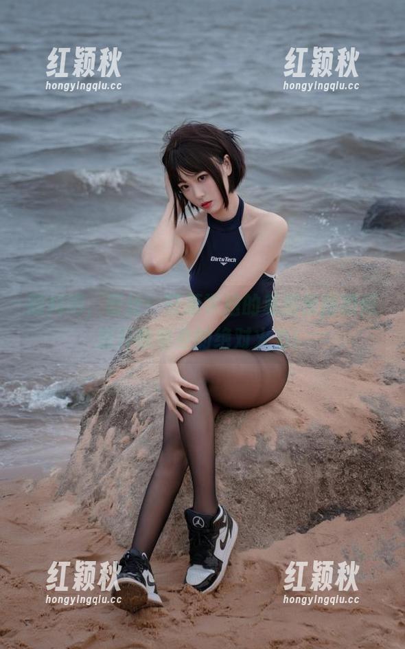 颤抖吧，蕾丝！轩萧学姐的私房原图瞬间提升我单身的绝对火力！