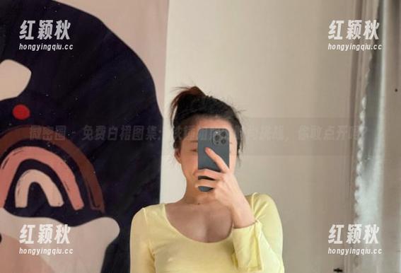 微密圈 - 免费白裙图集：铁锤姐姐的时尚挑战，你敢点开吗？