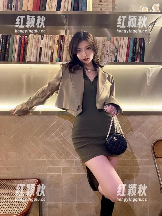 陈妮妮UNI 微密圈 - 资源大放送!陈妮妮UNI的黑丝蜜桃,让你目不转睛